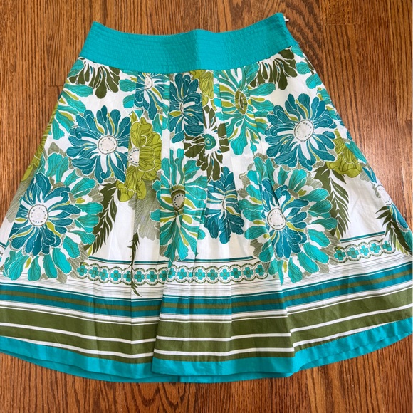 Ann Taylor Dresses & Skirts - Ann Taylor Teal Green Mid Length Floral Print Skirt Size 0